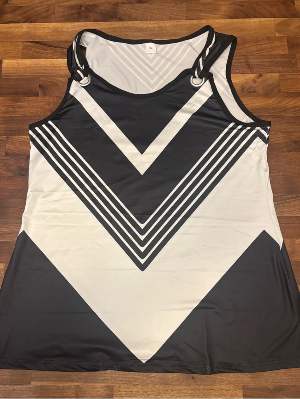 Women’s Black and White Geometric Tank Top